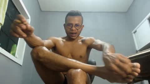 ian_tuner online show from December 8, 2024, 9:13 am