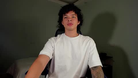 Andres online show from March 5, 2026, 2:51 am