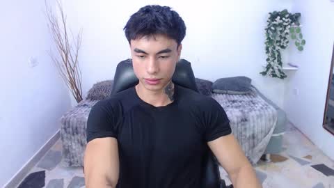 Snapshot of ian_west chatting on February 14, 2026, 12:02 pm Ian online show from February 14, 2026, 12:02 pm