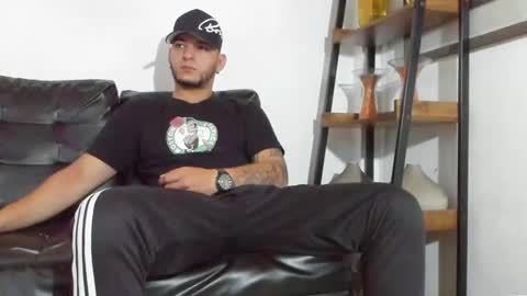 Snapshot of iandygrasso chatting on January 3, 2025, 12:52 pm iandygrasso online show from January 3, 2025, 12:52 pm