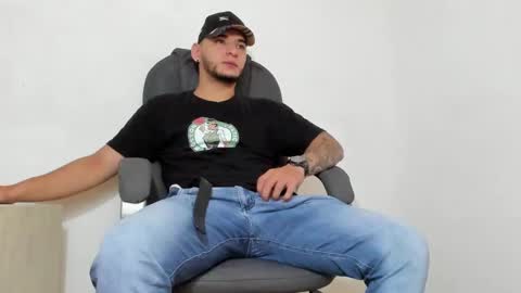 Snapshot of iandygrasso chatting on January 9, 2025, 12:09 pm iandygrasso online show from January 9, 2025, 12:09 pm