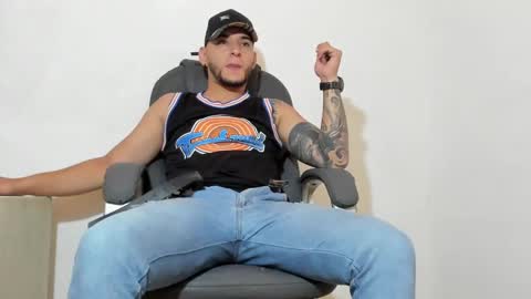 Snapshot of iandygrasso chatting on January 13, 2025, 1:49 pm iandygrasso online show from January 13, 2025, 1:49 pm