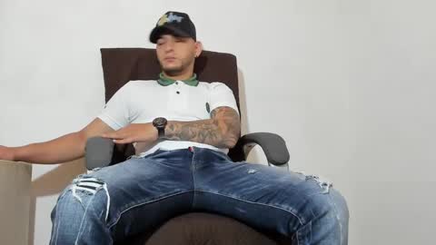 Snapshot of iandygrasso chatting on January 19, 2025, 1:12 pm iandygrasso online show from January 19, 2025, 1:12 pm