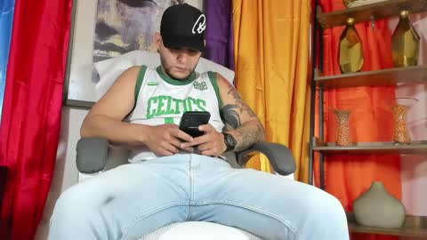 Snapshot of iandygrasso chatting on March 1, 2025, 11:50 am iandygrasso online show from March 1, 2025, 11:50 am