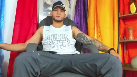 Snapshot of iandygrasso chatting on March 10, 2025, 12:04 pm iandygrasso online show from March 10, 2025, 12:04 pm