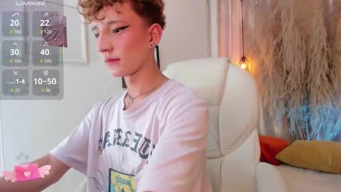 Snapshot of iangel_ chatting on September 18, 2025, 8:55 pm ian online show from September 18, 2025, 8:55 pm