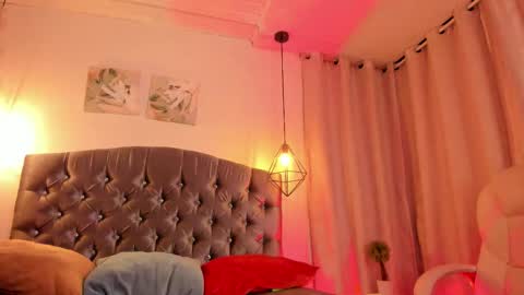 Snapshot of iangel_ chatting on October 25, 2025, 3:58 am ian online show from October 25, 2025, 3:58 am