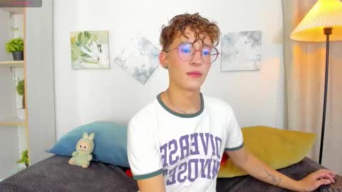 Snapshot of iangel_ chatting on November 11, 2025, 3:06 am ian online show from November 11, 2025, 3:06 am