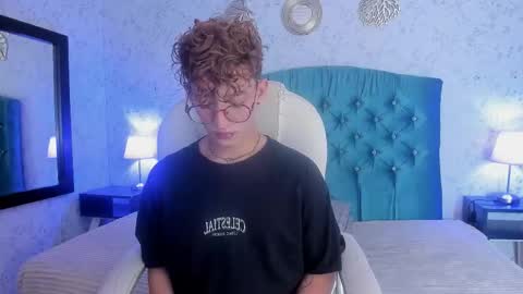 Snapshot of iangel_ chatting on November 12, 2025, 4:46 am ian online show from November 12, 2025, 4:46 am