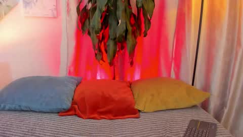 Snapshot of iangel_ chatting on January 15, 2026, 4:28 am ian online show from January 15, 2026, 4:28 am