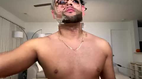 Snapshot of ianrijos01 chatting on October 16, 2025, 3:07 am DickFixx online show from October 16, 2025, 3:07 am