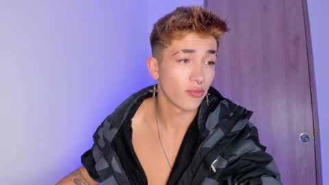 Snapshot of ianwayne_ chatting on February 12, 2026, 3:45 am Andrew online show from February 12, 2026, 3:45 am