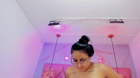 ibbie_ online show from February 18, 2026, 12:01 pm