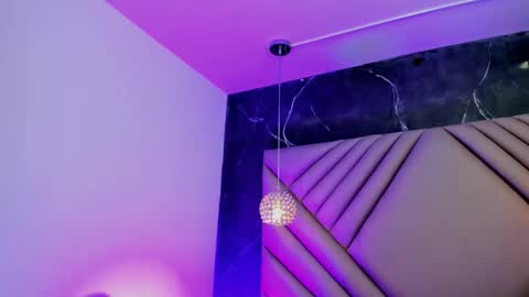 ibbie_ online show from March 30, 2026, 12:50 pm