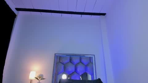 ice online show from April 10, 2026, 9:25 am