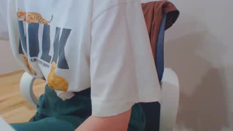 Snapshot of icebaby16 chatting on February 25, 2025, 1:06 pm Ice online show from February 25, 2025, 1:06 pm