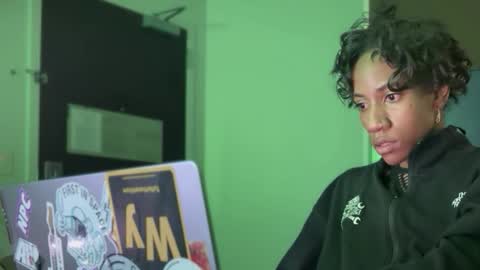 Snapshot of icedmochabree chatting on February 2, 2026, 8:24 am bree summers online show from February 2, 2026, 8:24 am