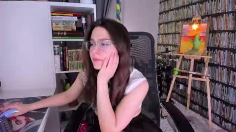 Julia online show from March 14, 2026, 7:41 pm