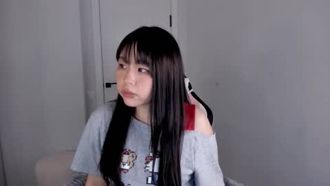 Snapshot of ichigo_o chatting on October 13, 2025, 7:08 am Hitomi online show from October 13, 2025, 7:08 am