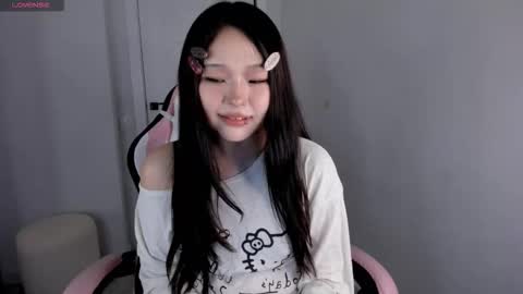 Snapshot of ichigo_o chatting on October 19, 2025, 3:45 pm Hitomi online show from October 19, 2025, 3:45 pm