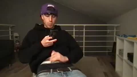 Snapshot of icyninesix chatting on January 31, 2025, 3:41 am icyninesix online show from January 31, 2025, 3:41 am