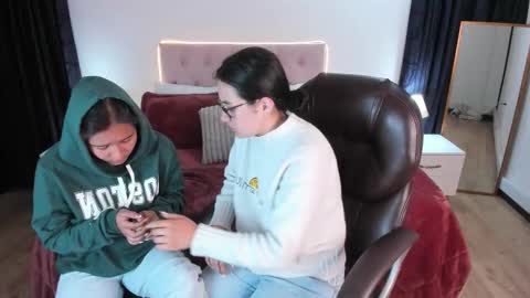 Snapshot of icysweetcam chatting on November 5, 2025, 10:15 am Icy online show from November 5, 2025, 10:15 am