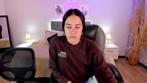 Icy online show from January 7, 2026, 10:40 am