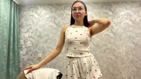 Snapshot of idellmannheim chatting on November 10, 2025, 4:17 pm Sofi online show from November 10, 2025, 4:17 pm