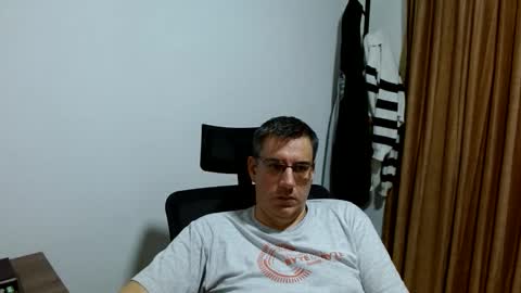 idjones78 online show from May 12, 2026, 3:36 am