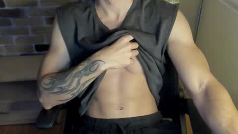 yo online show from October 15, 2025, 8:09 pm