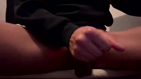 Snapshot of idktwizzy chatting on November 10, 2025, 9:19 am idktwizzy online show from November 10, 2025, 9:19 am