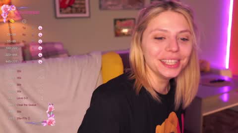 Snapshot of idontlikeguccibelts chatting on January 28, 2025, 5:35 pm Little Flower online show from January 28, 2025, 5:35 pm