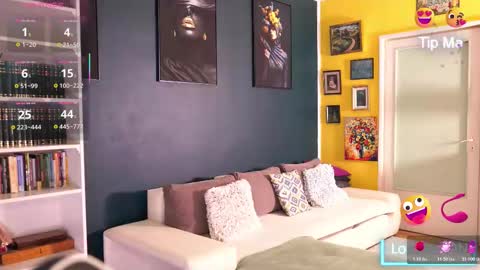 Snapshot of idontlikeguccibelts chatting on October 29, 2025, 3:36 pm Little Flower online show from October 29, 2025, 3:36 pm