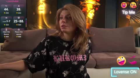 Snapshot of idontlikeguccibelts chatting on February 15, 2026, 6:48 pm Little Flower online show from February 15, 2026, 6:48 pm