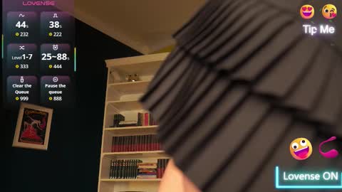 Snapshot of idontlikeguccibelts chatting on March 4, 2026, 6:14 pm Little Flower online show from March 4, 2026, 6:14 pm