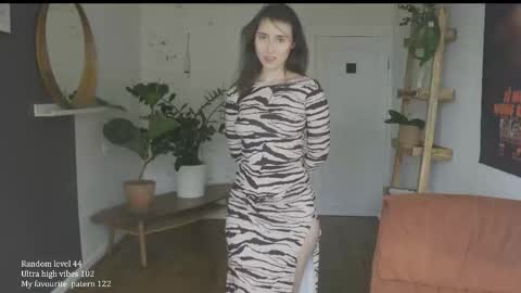 Snapshot of ifyouleave chatting on October 12, 2025, 10:03 am Belle online show from October 12, 2025, 10:03 am