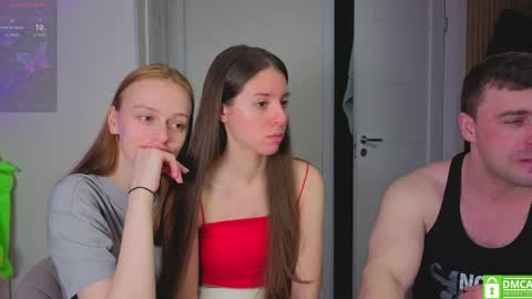 Julia and Mira online show from March 31, 2026, 4:46 am