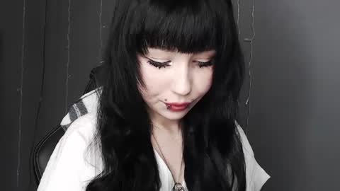 iiiiiiis online show from June 14, 2026, 3:25 pm
