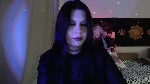 Vella online show from May 27, 2026, 5:43 pm