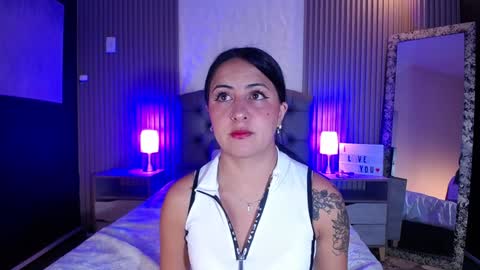 Snapshot of iisabella_smith_ chatting on January 9, 2025, 1:13 pm Isa online show from January 9, 2025, 1:13 pm