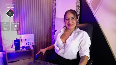 Snapshot of iisabella_smith_ chatting on January 31, 2025, 2:39 pm Isa online show from January 31, 2025, 2:39 pm