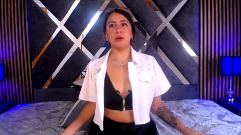 Isa online show from February 8, 2025, 3:42 pm