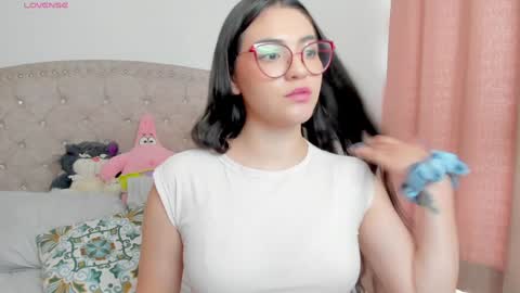 Snapshot of iki_mei chatting on February 4, 2025, 5:23 pm Maria online show from February 4, 2025, 5:23 pm