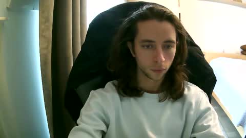 perry online show from December 12, 2024, 10:13 am