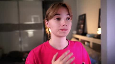 Snapshot of ileanacampbel chatting on September 23, 2025, 4:37 am ileanacampbel online show from September 23, 2025, 4:37 am