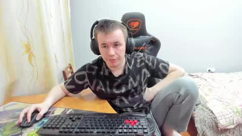 iliaskris online show from November 4, 2025, 6:40 pm