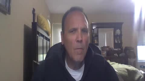 ilike2expose online show from October 19, 2025, 7:25 pm