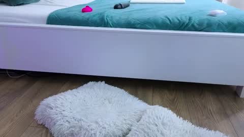 Emma online show from September 25, 2025, 6:50 am