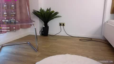 Emma online show from October 25, 2025, 5:48 am