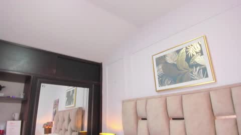 Snapshot of iliy_ chatting on December 29, 2024, 2:21 pm ILY online show from December 29, 2024, 2:21 pm